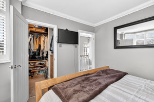 Photo 32- click for photo gallery